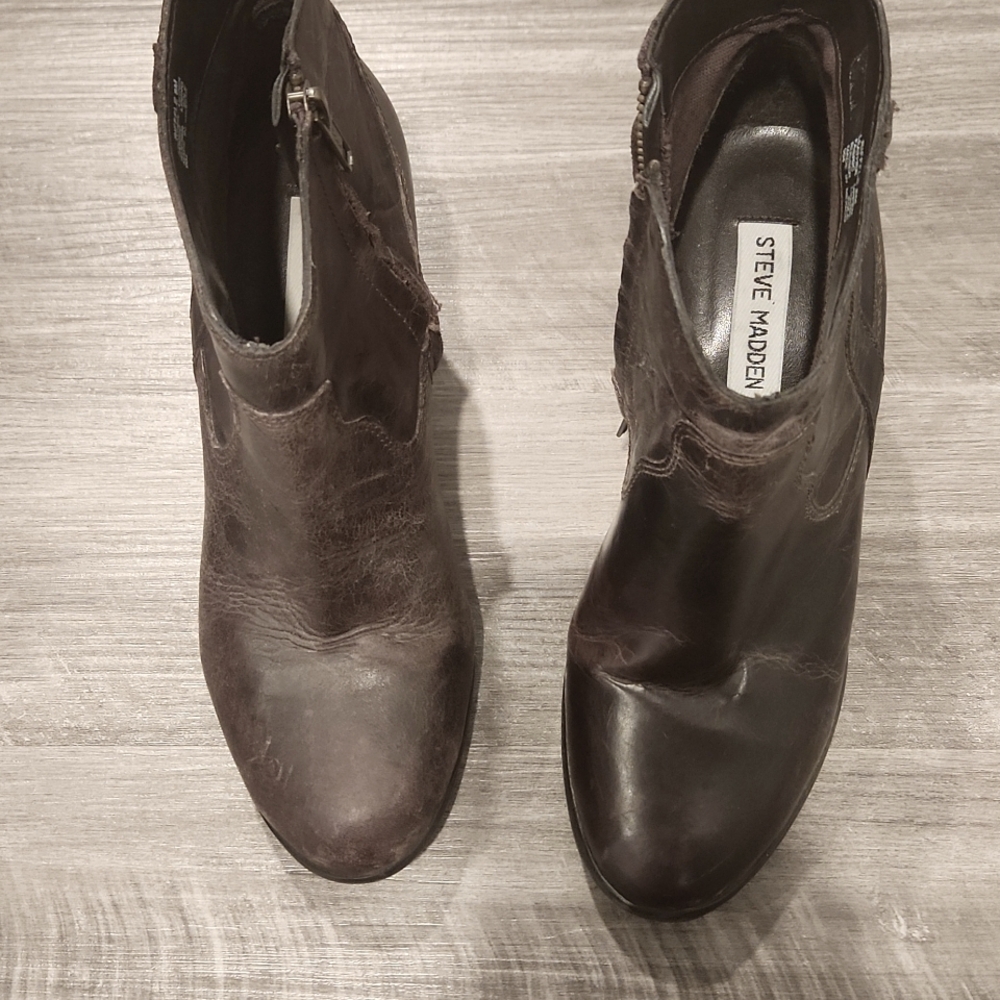 Steve Madden leather booties
